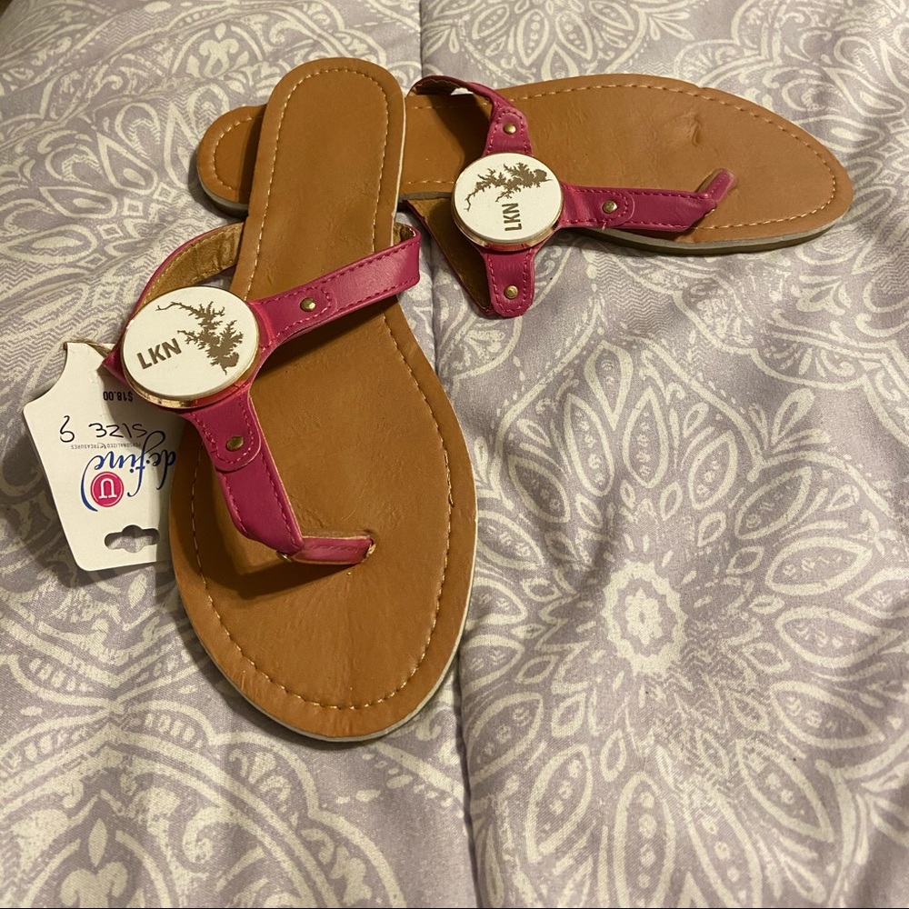 Sandals - Picture 2 of 3